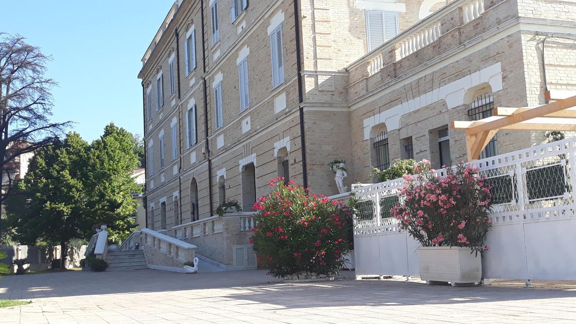 Villa Contessina Cossignano Ngoại thất bức ảnh
